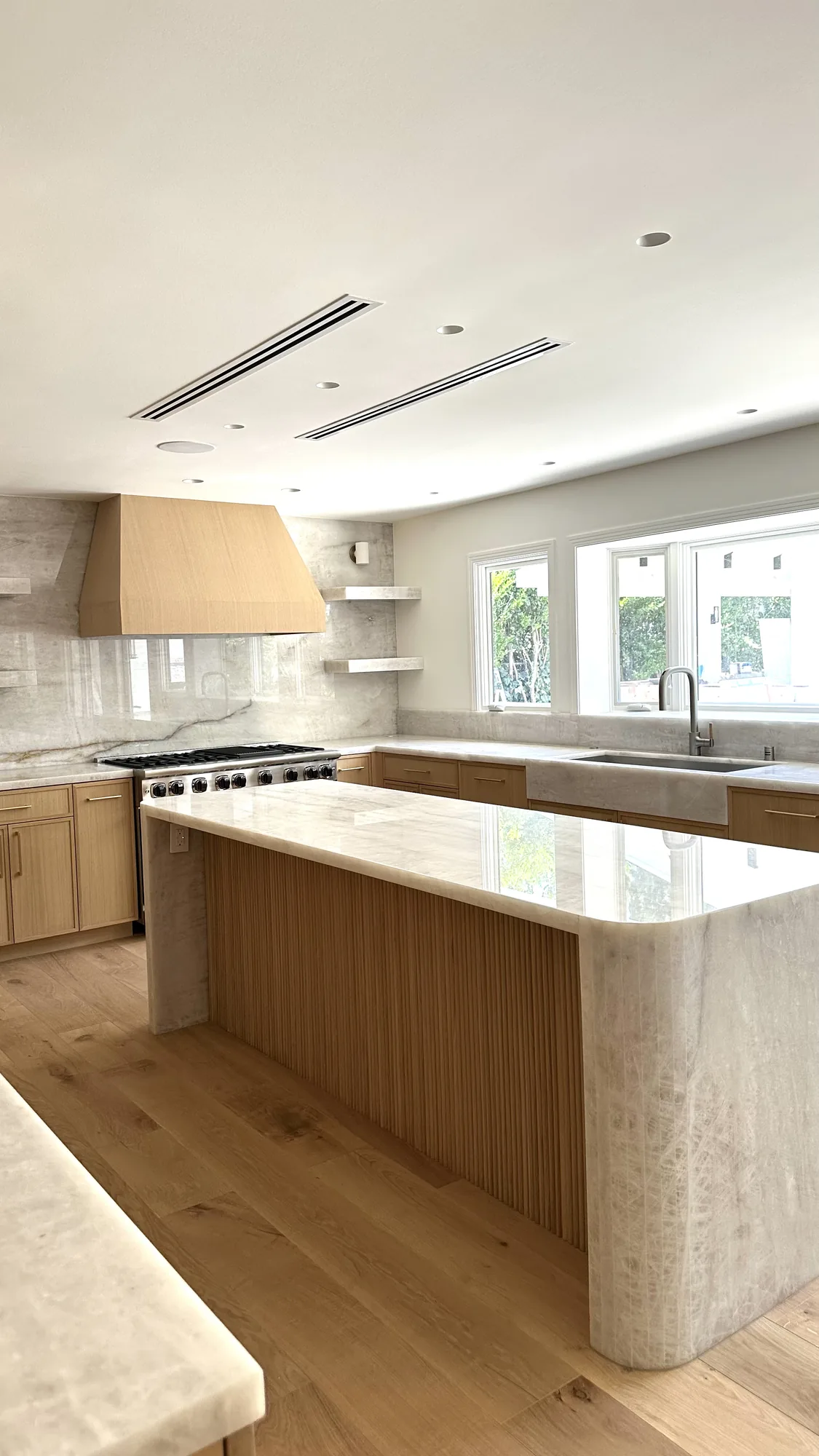 Kitchens — Ellada Mesveliani Interiors